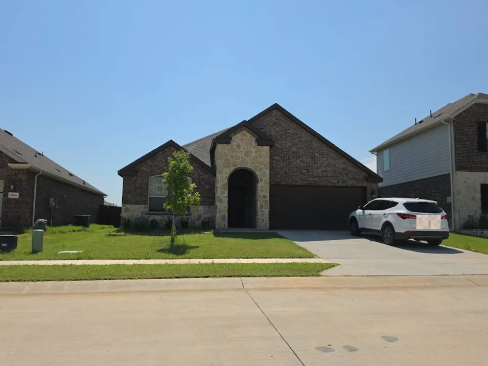 10400 Tidwell St Aubrey, TX 76227, Denton County