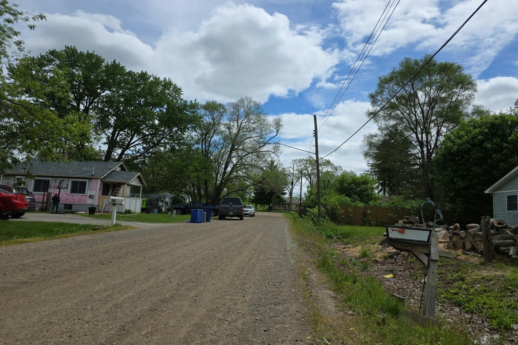 Sayre Ct, Burton, MI 48519