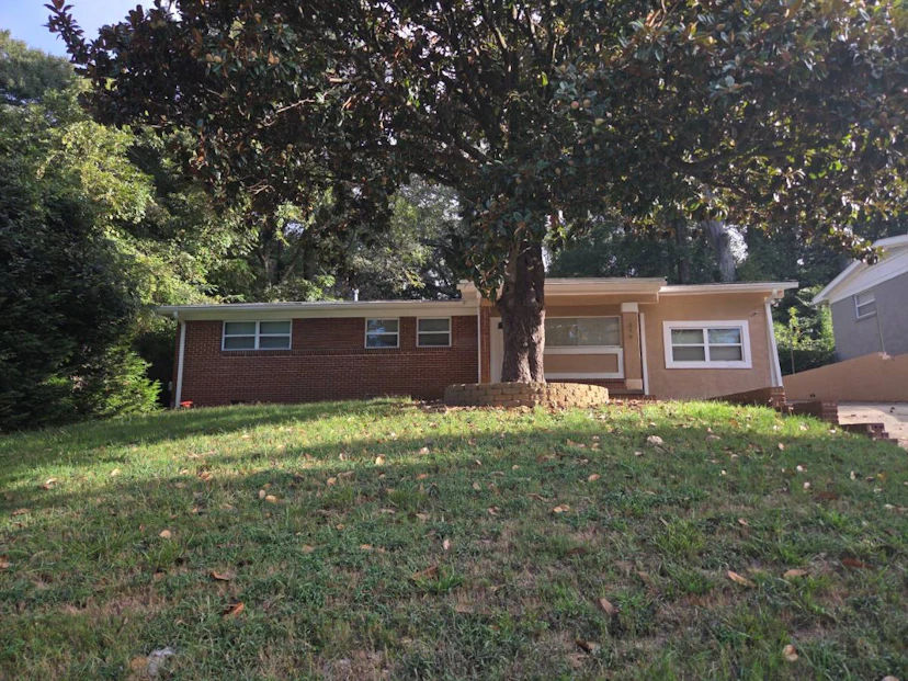 346 Oak Dr Se