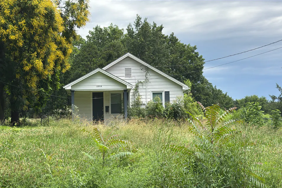 15904 E T C Lea Road Independence, MO 64050, Jackson County