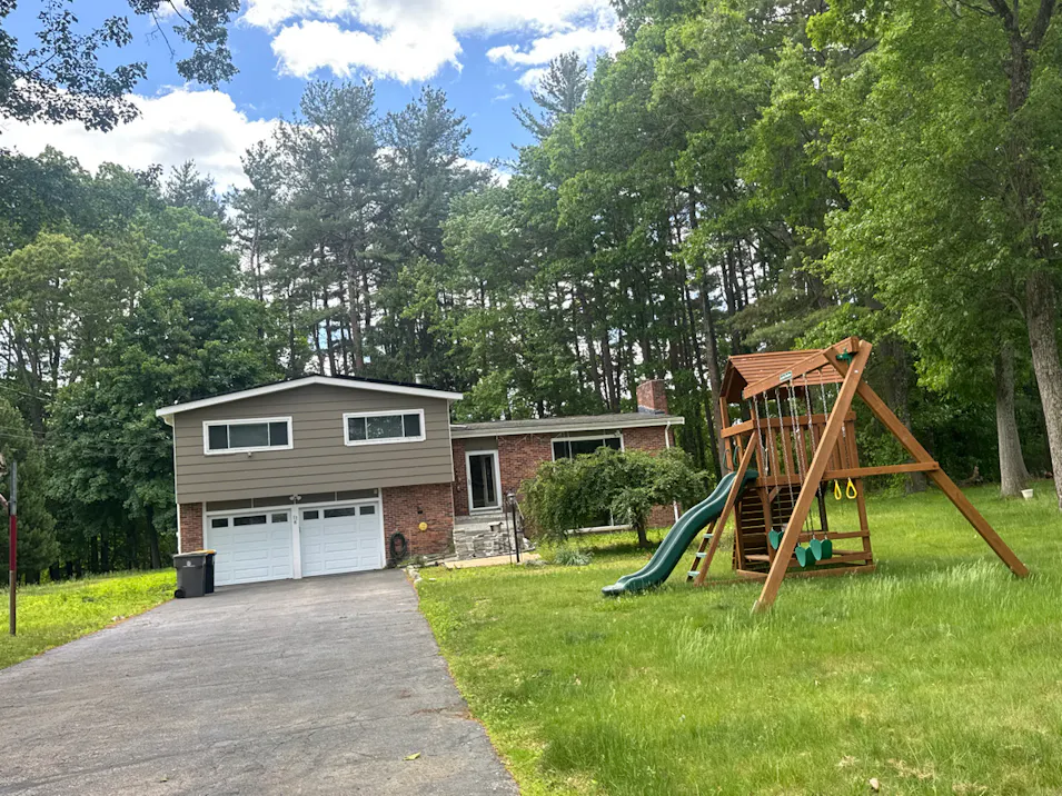 11 Thomas Drive Framingham, MA 01701, Middlesex County