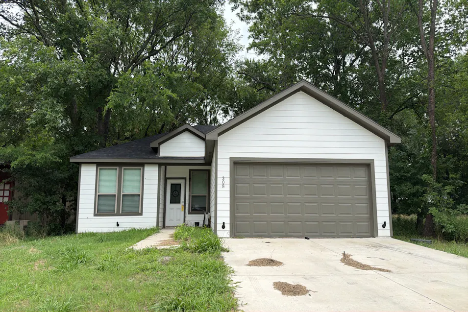 308 N Goodman Ave Kerens, TX 75144, Navarro County