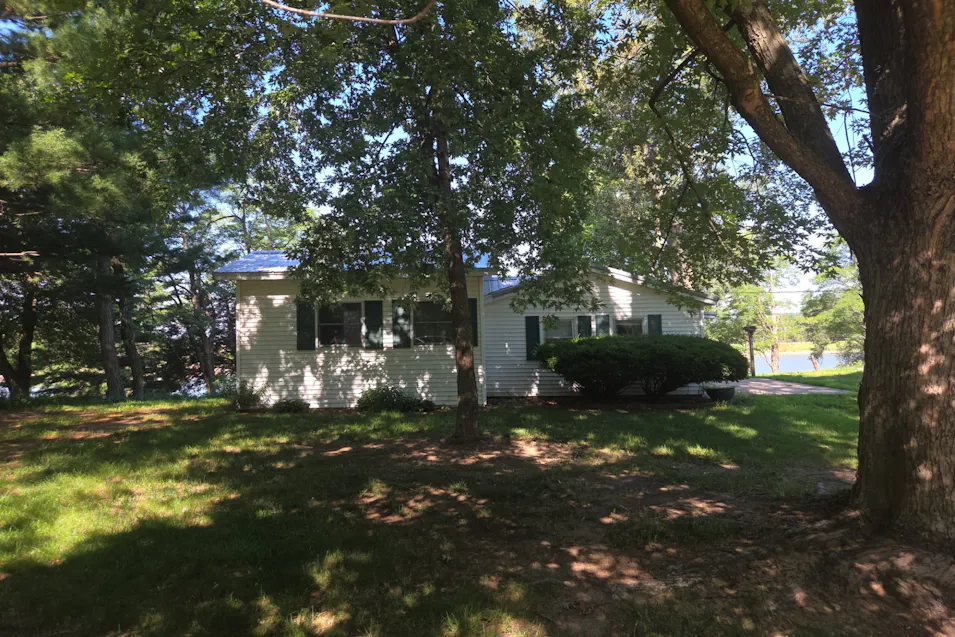 930 42nd St New Boston, IL 61272, Mercer County