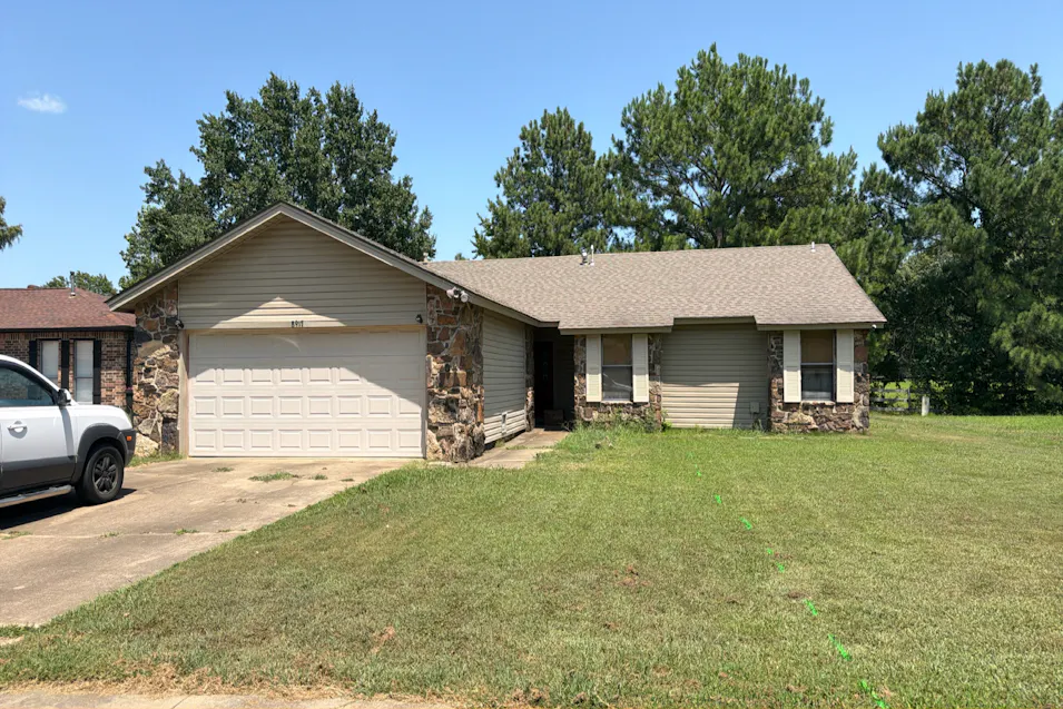 8917 S 30th St Fort Smith, AR 72908, Sebastian County