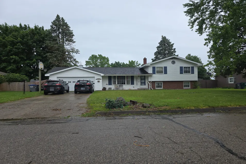 609 Wilshire Dr Sturgis, MI 49091, St Joseph County
