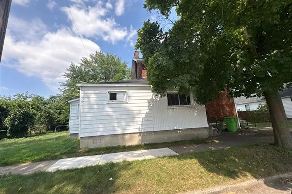 16 Elizabeth St River Rouge, MI 48218, Wayne County