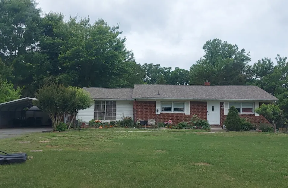1444a Cross Country Lane Burlington, NC 27217, Alamance County