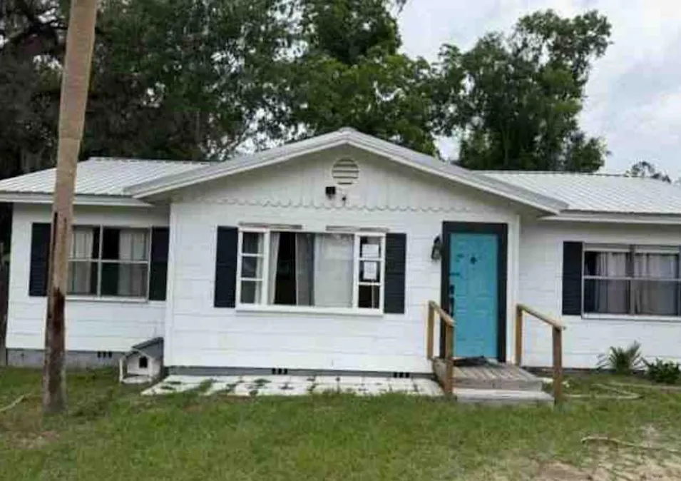 302 W Florida St Perry, FL 32347, Taylor County