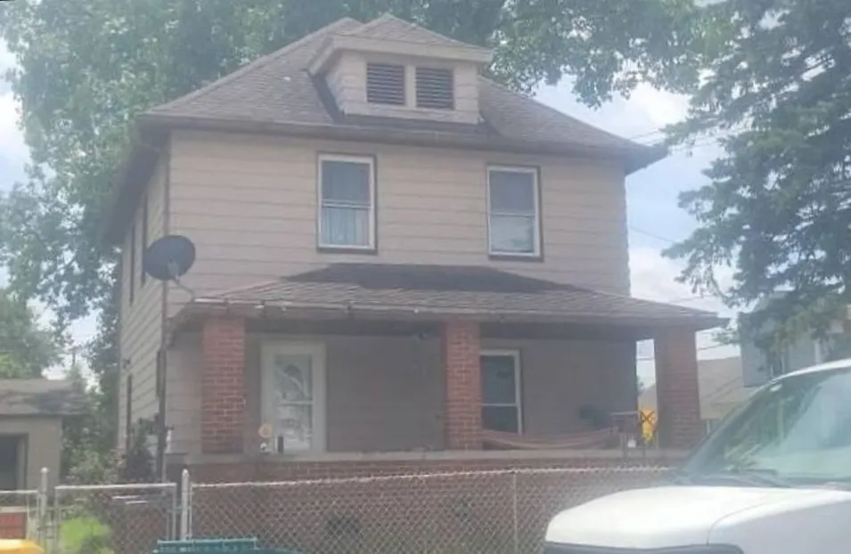 701e 4th St Mishawaka, IN 46544, St Joseph County