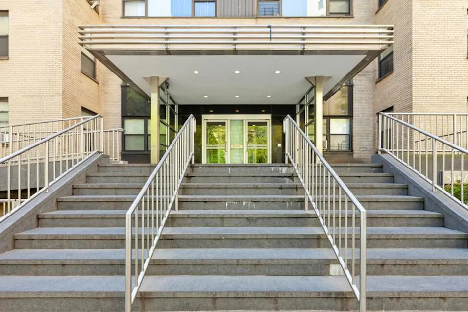 1 Fordham Hl Oval Apt 12d Bronx, NY 10468, Bronx County