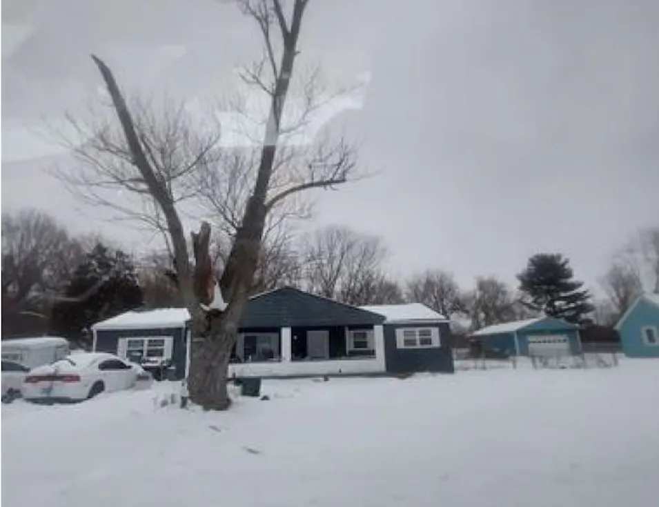 1125 S Morgantown Rd Greenwood, IN 46143, Johnson County