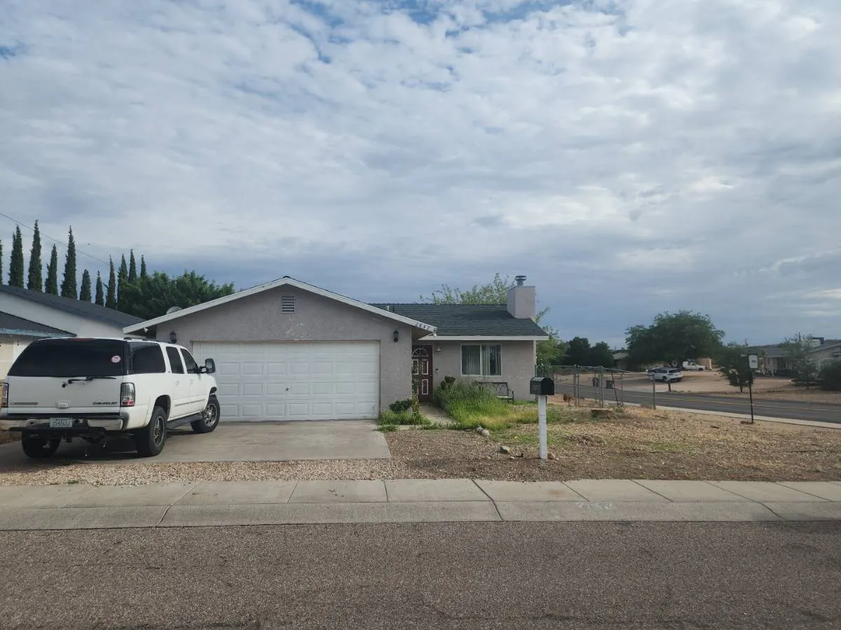 Chambers Ave, Kingman, AZ 86401