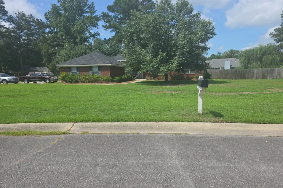 114 S Oak Rd Richmond Hill, GA 31324, Bryan County