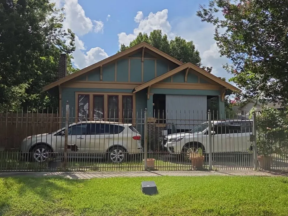 207 Greenwood Street Houston, TX 77011, Harris County