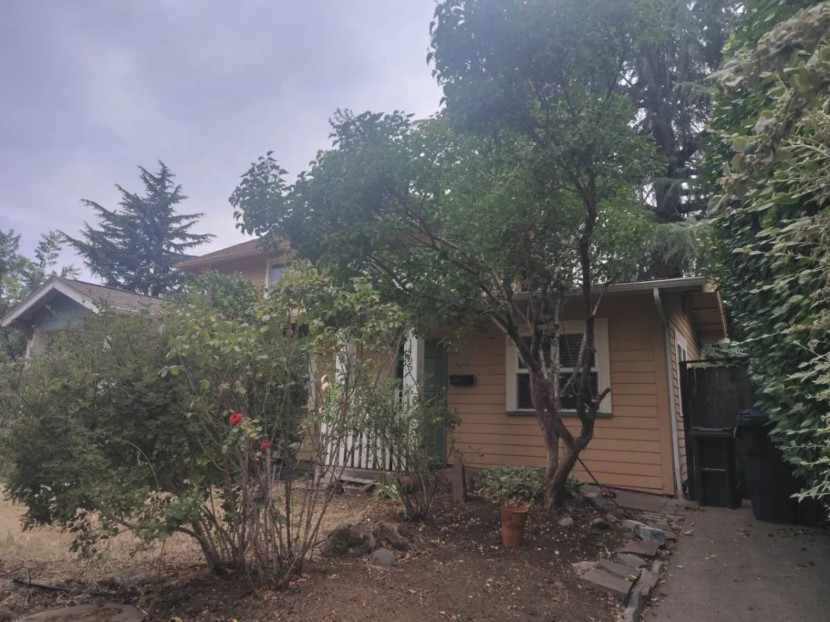 11th Ave, Eugene, OR 97402 #1