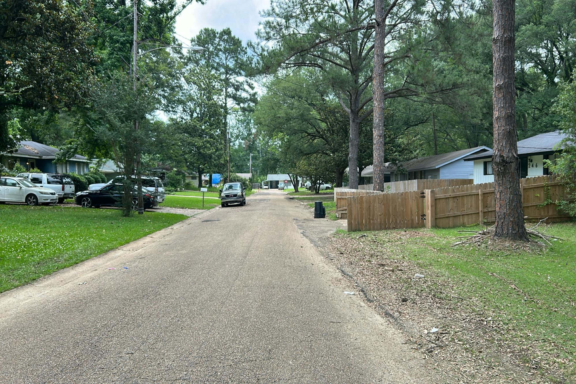 Rowland Ave, Jackson, MS 39209
