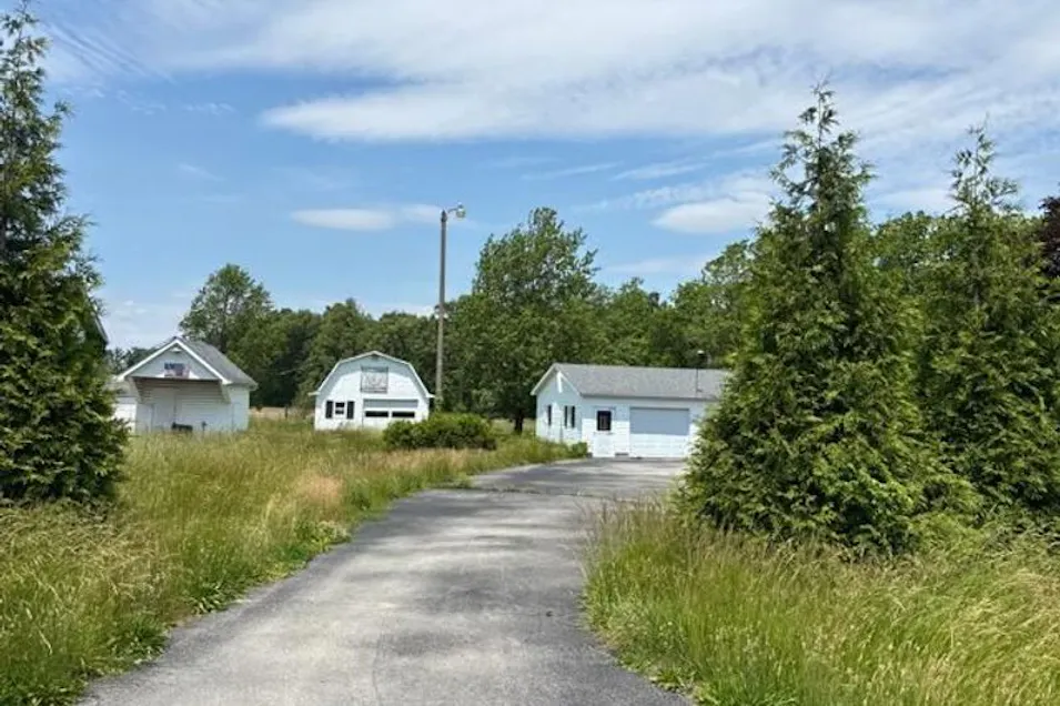 7546 Strawtown Pike Jonesboro, IN 46938-9624, Grant County