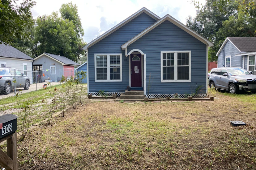 508 Lundy Avenue