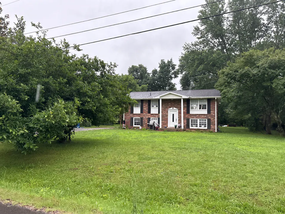 105 Apple Ln Greenbrier, TN 37073, Robertson County