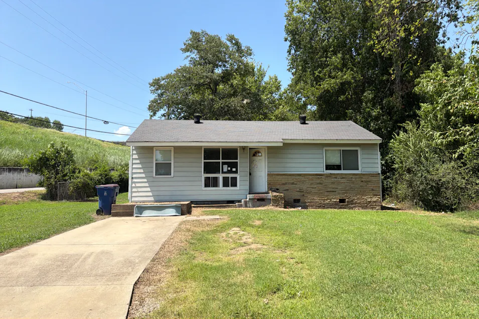 6205 S Atlanta Street Fort Smith, AR 72903, Sebastian County