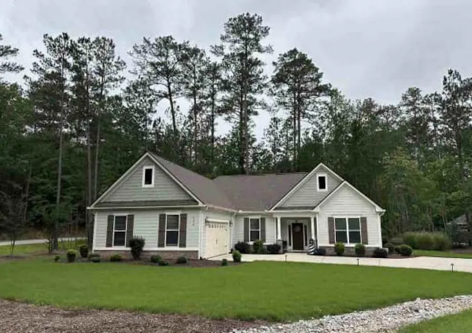 128 Crescent Dr Mc Cormick, SC 29835, McCormick County
