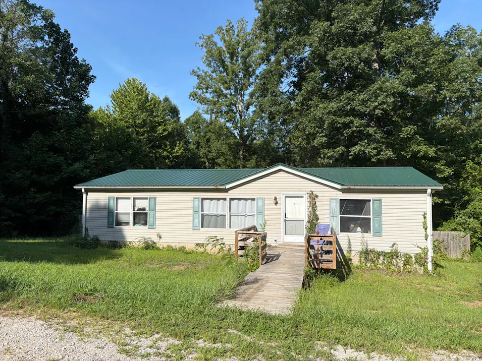 607 Guy Hart Rd. Reagan, TN 38368, Henderson County