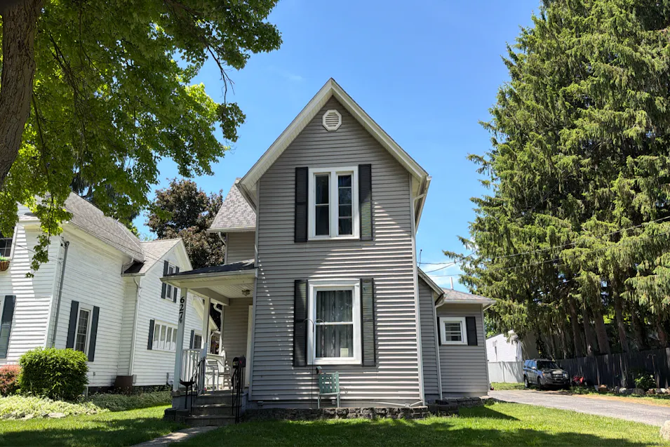 627 Pine St Owosso, MI 48867, Shiawassee County