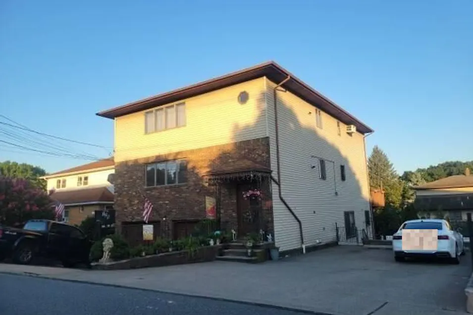 128 Mount Pleasant Avenue West Paterson, NJ 07424, Passaic County