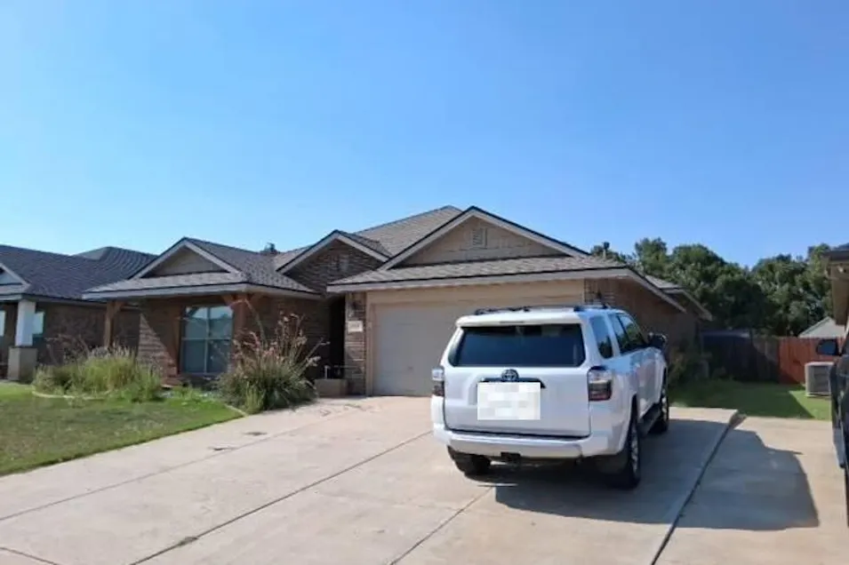 7114 90th St Lubbock, TX 79424, Lubbock County