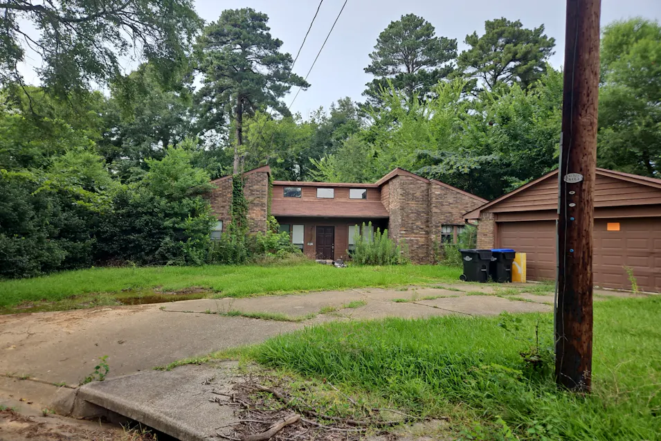 401 E Pirate St Longview, TX 75604, Gregg County