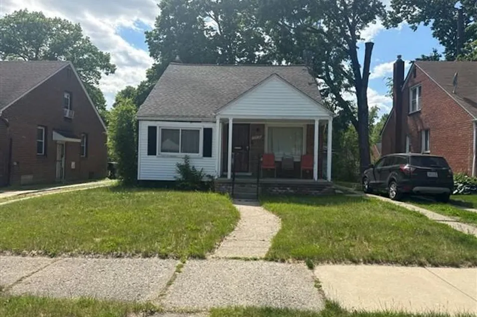 19439 Avon Detroit, MI 48219, Wayne County