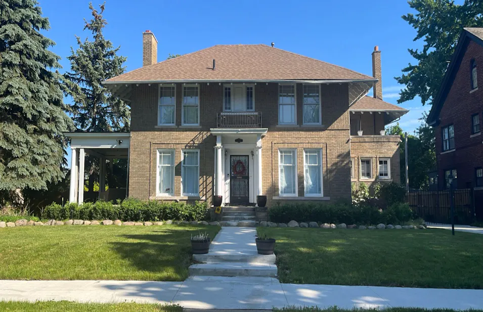 11 Longfellow St Detroit, MI 48202, Wayne County
