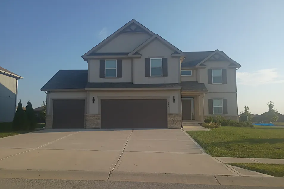 416 SW Nelson Dr Blue Springs, MO 64014, Jackson County
