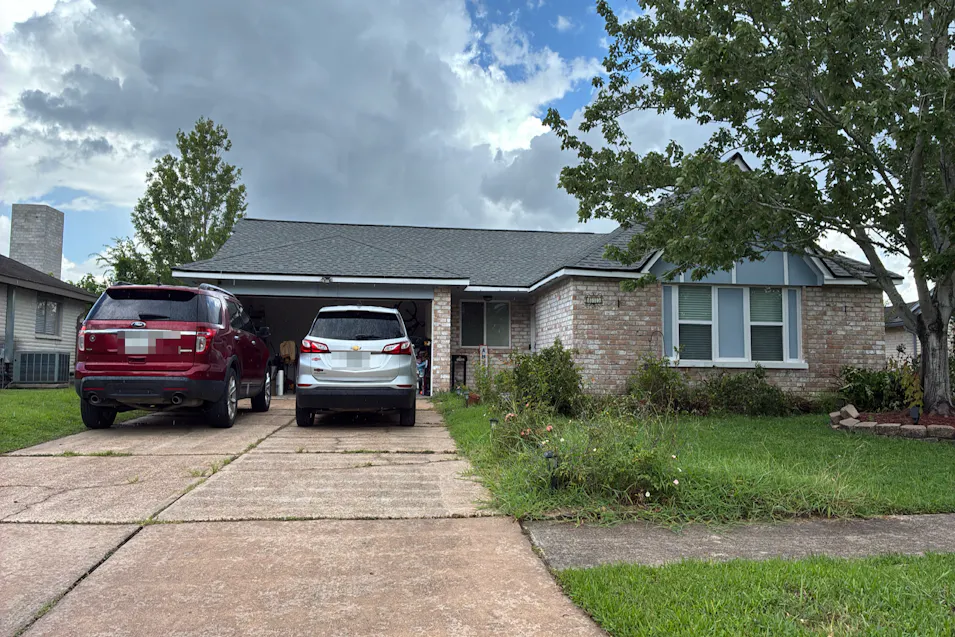 813 Camelot Ln Friendswood, TX 77546, Galveston County