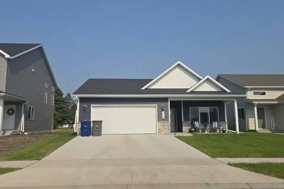 3712 27th Street South Moorhead, MN 56560, Clay County