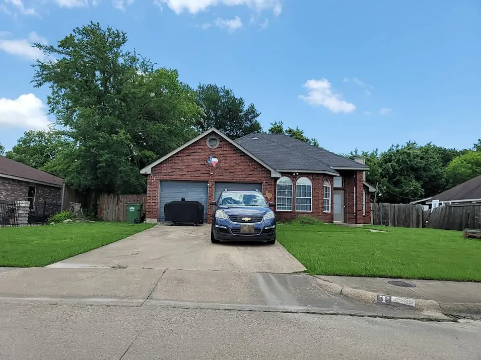 3900 Summer Hill Drive Balch Springs, TX 75180, Dallas County