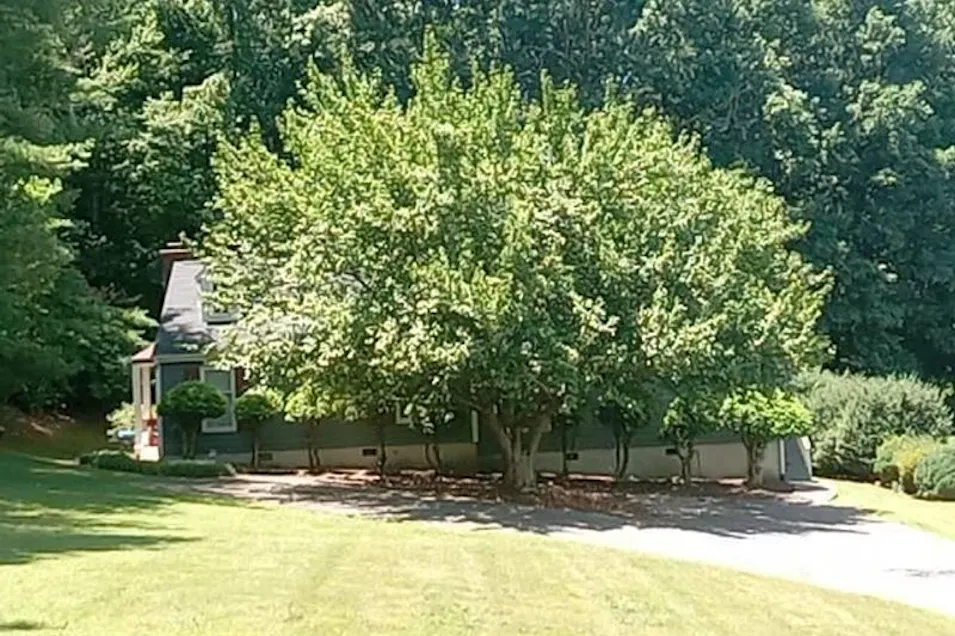 6199 Timberlane Ter Hickory, NC 28601, Caldwell County
