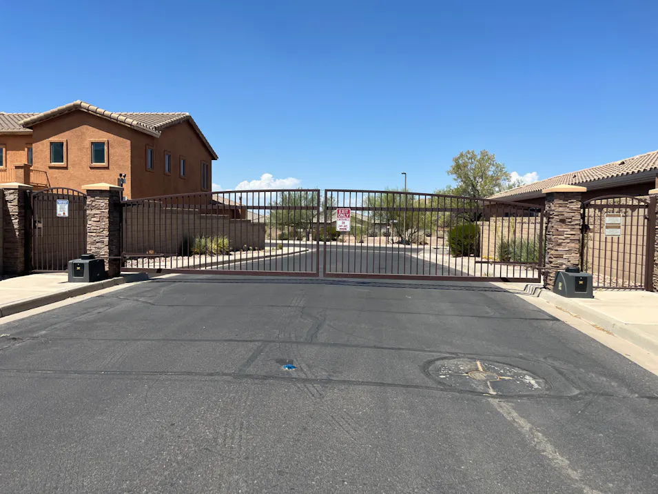 2515 W Kachina Tr Phoenix, AZ 85041, Maricopa County