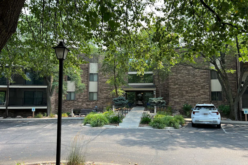 10441 Greenbrier Rd Minnetonka, MN 55305, Hennepin County