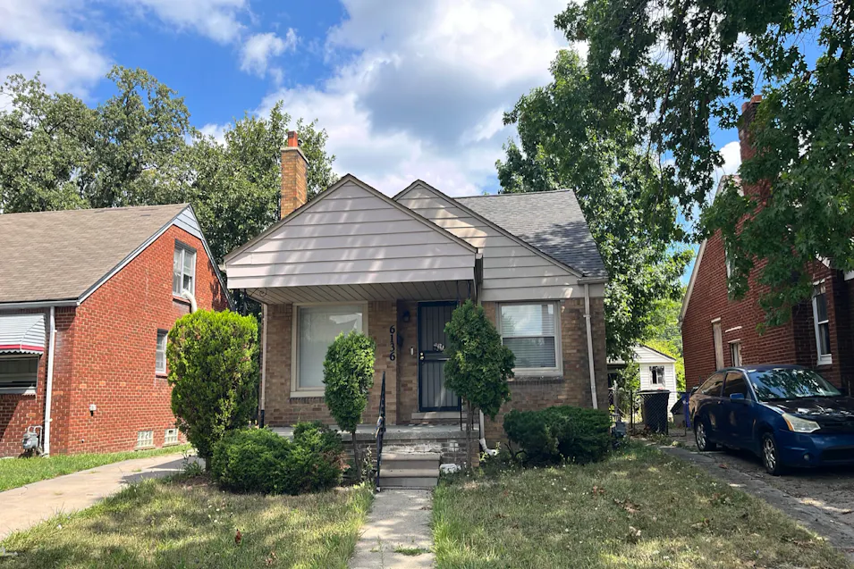 6136 Radnor St Detroit, MI 48224, Wayne County