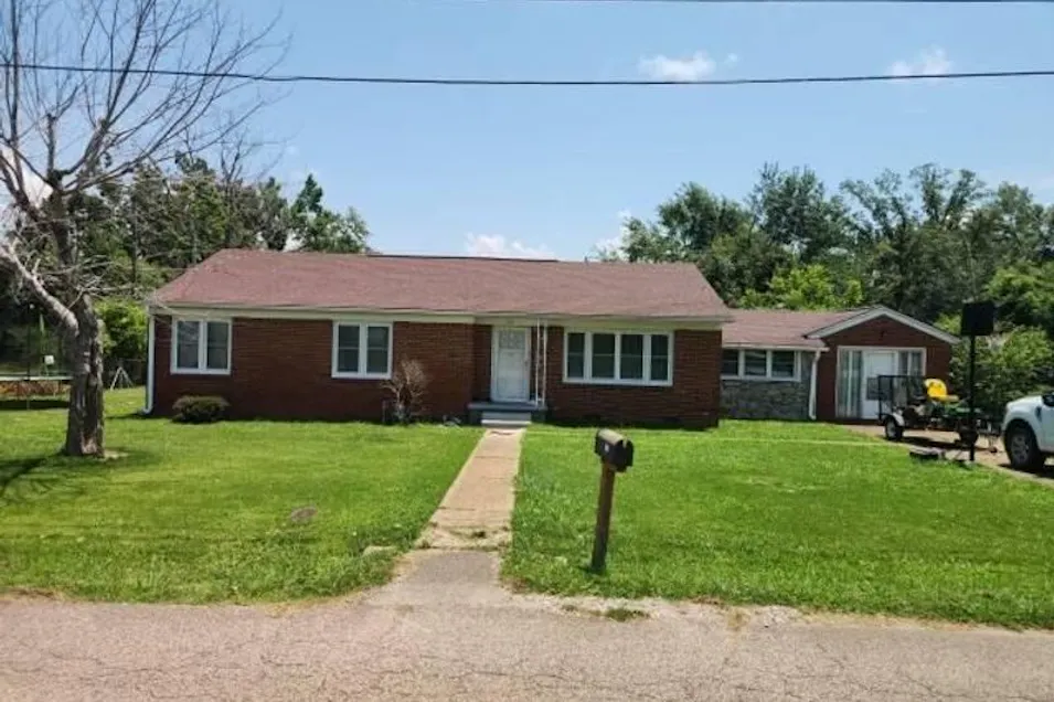 125 Foursquare St Savannah, TN 38372, Hardin County