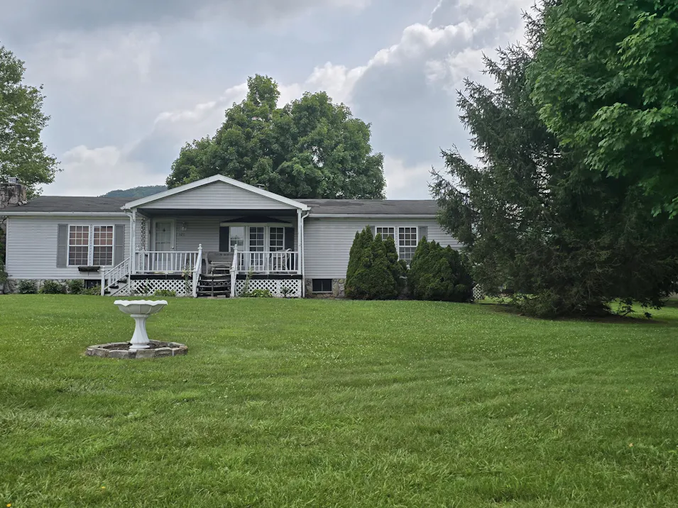 120 School House Road Confluence, PA 15424, Somerset County