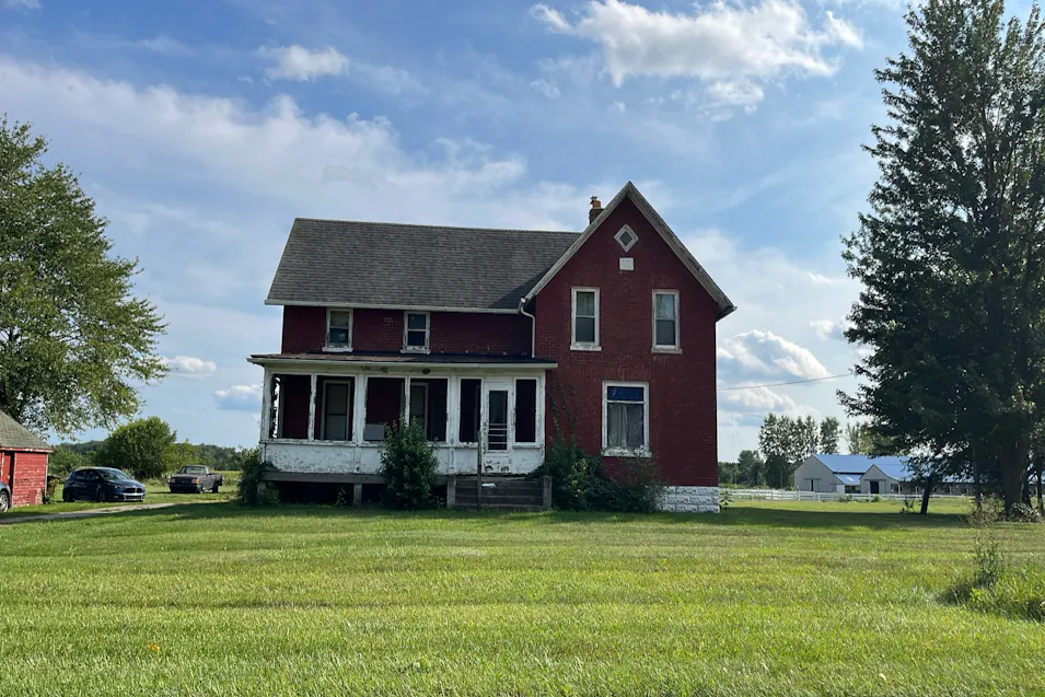 855 W Newburg Rd Carleton, MI 48117, Monroe County