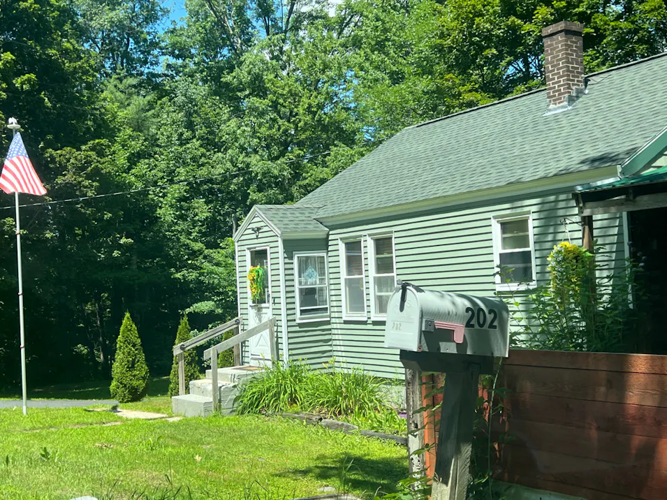 202 Chestnut St Claremont, NH 03743, Sullivan County