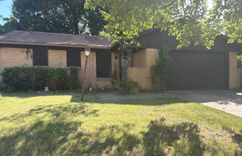 401 Northwest Hillery Street Burleson, TX 76028, Johnson County