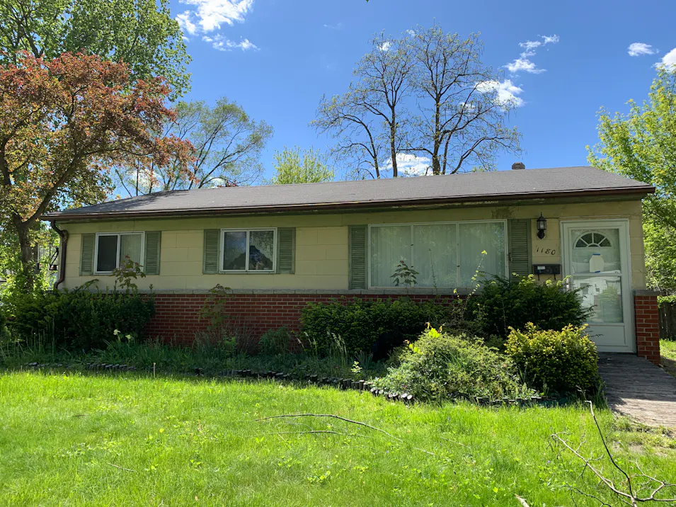 1180 Woodglen Ave Ypsilanti, MI 48198, Washtenaw County