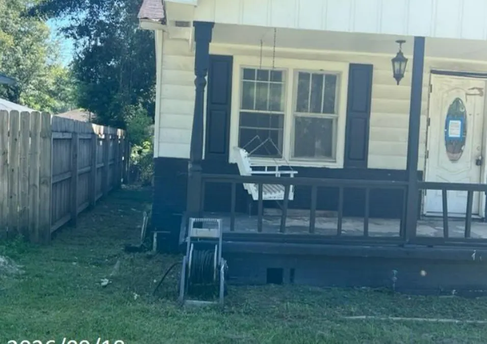 309 11th Ave Chickasaw, AL 36611, Mobile County