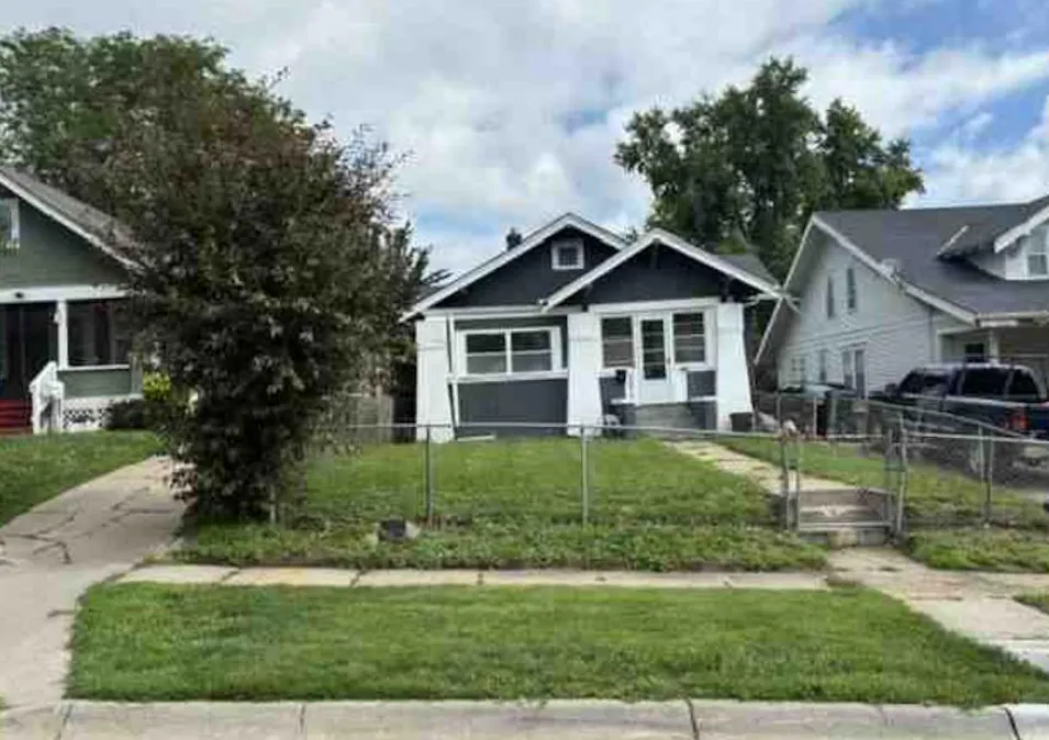 3024 Arcadia Ave Omaha, NE 68111, Douglas County