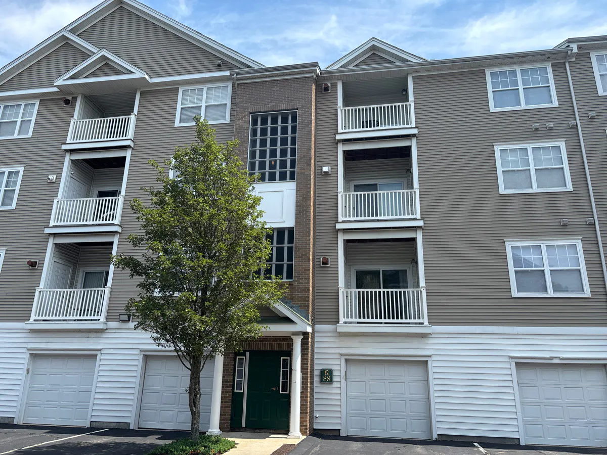 Mill St, Woonsocket, RI 02895