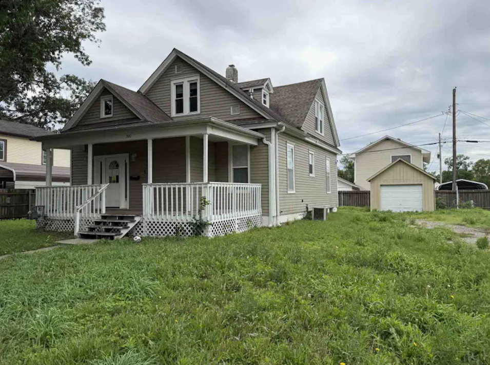 300 S 12th St Salina, KS 67401, Saline County